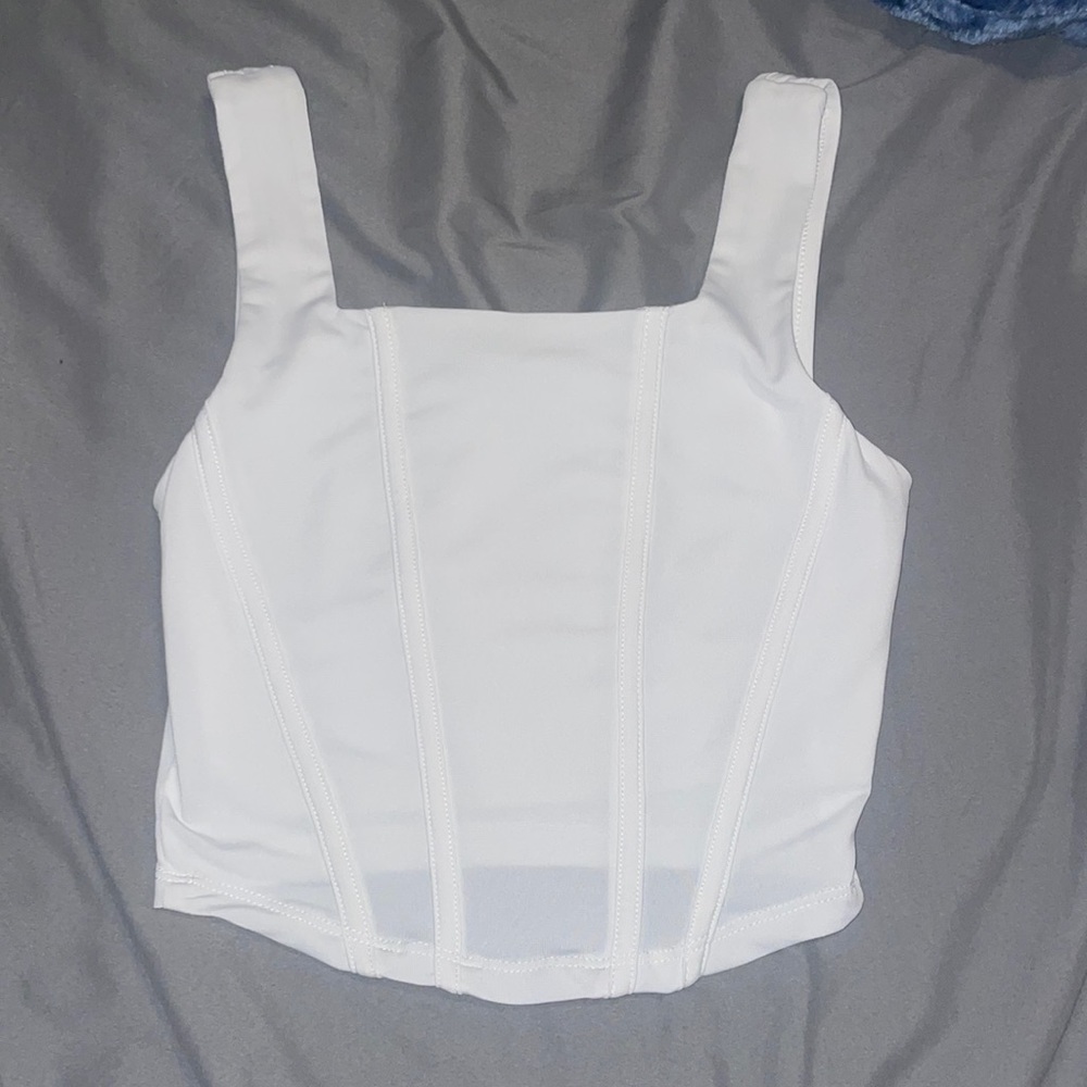 tank/crop top